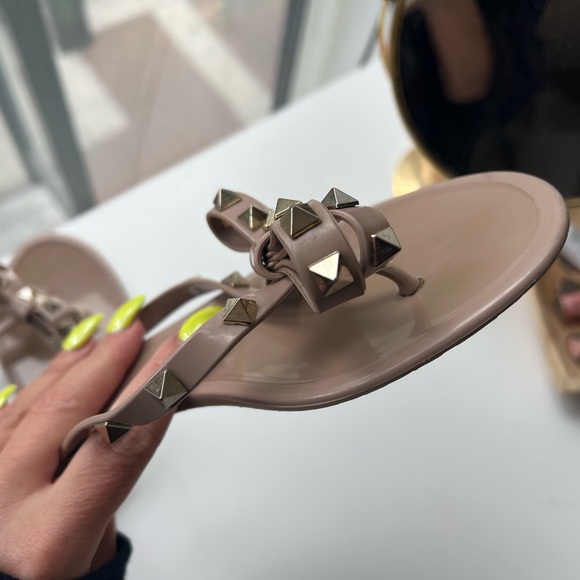 Valentino rockstud jelly sandals - Picture 8 of 9